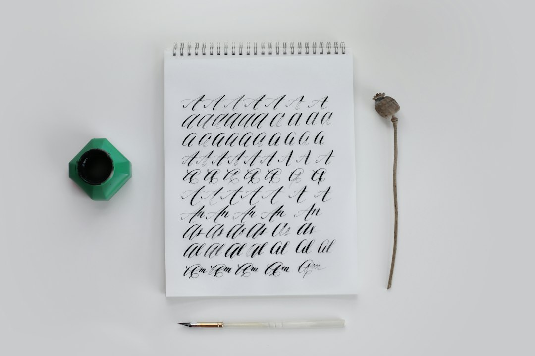 Kalligrafie und Handlettering mit Tinte